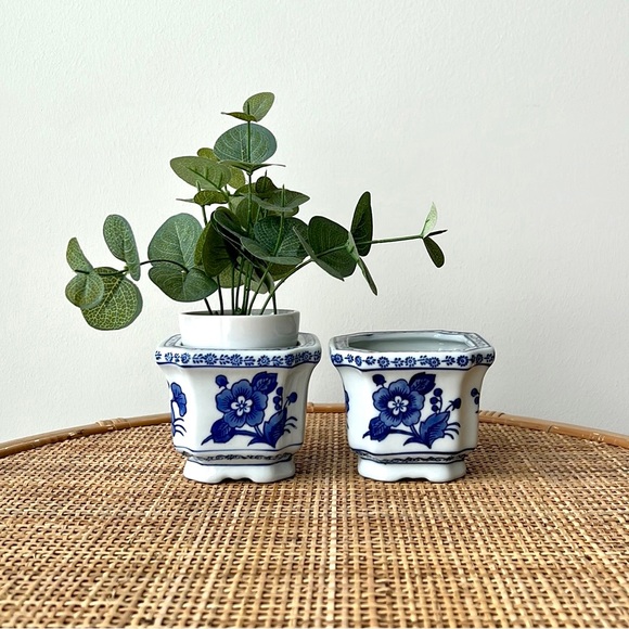 Vintage Other - Vintage Small Blue Floral Bombay Planters Pair